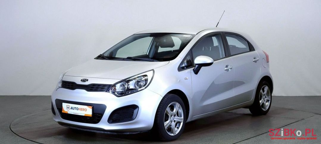 2011' Kia Rio photo #2