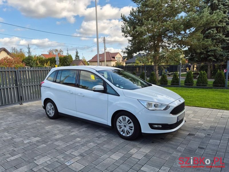 2017' Ford Grand C-MAX photo #1