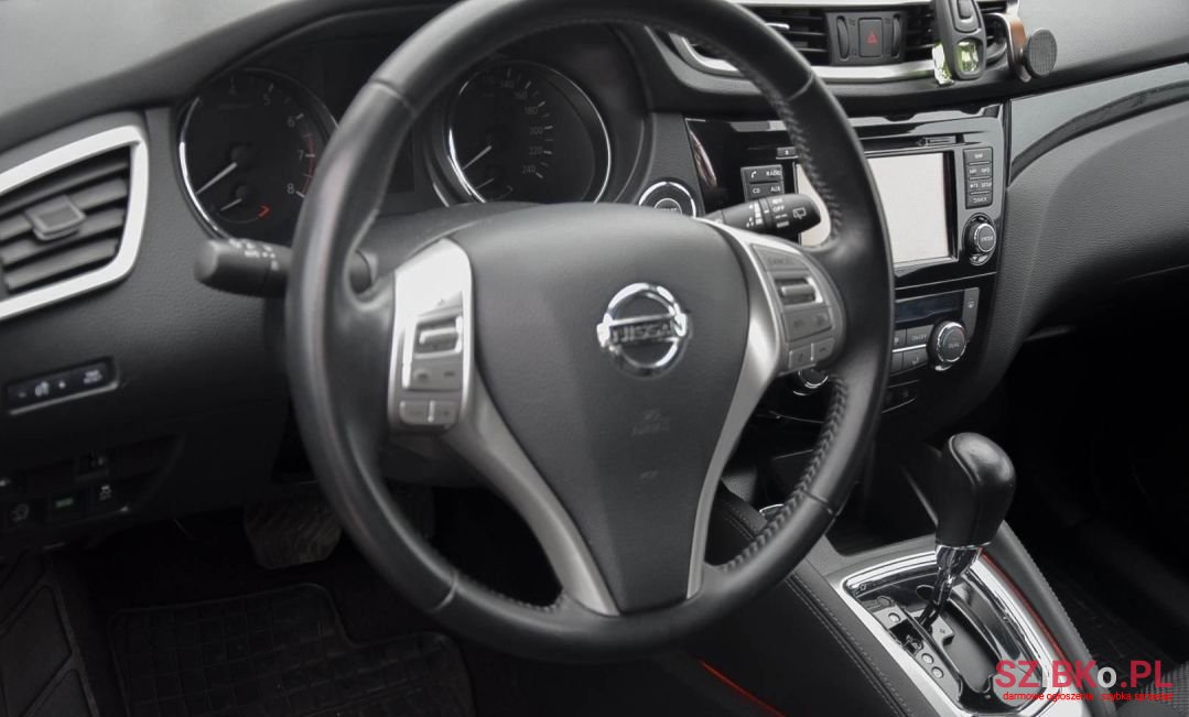 2015' Nissan Qashqai photo #2