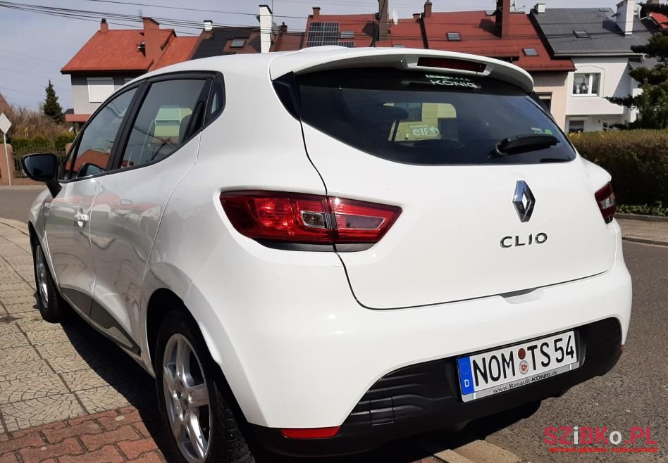 2014' Renault Clio photo #3