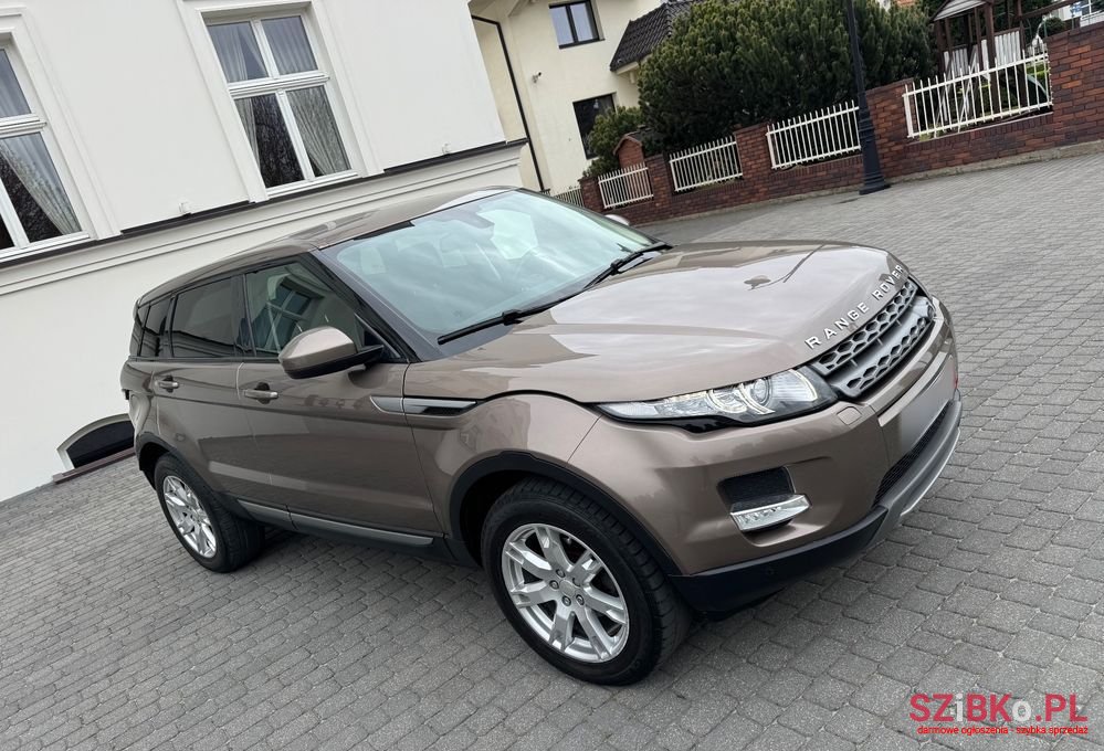 2015' Land Rover Range Rover Evoque Td4 Dynamic photo #3
