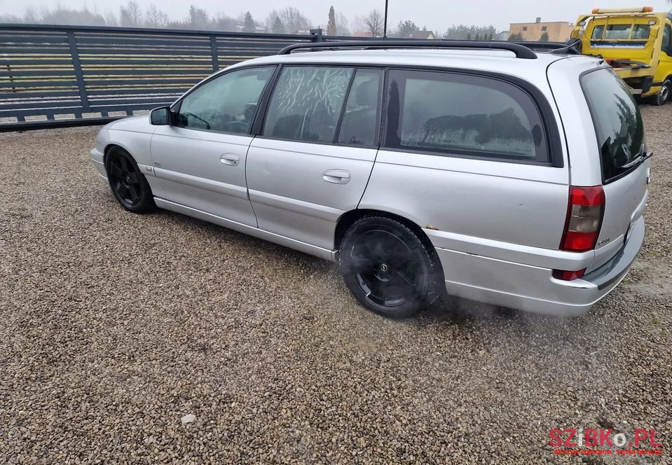 2002' Opel Omega photo #3