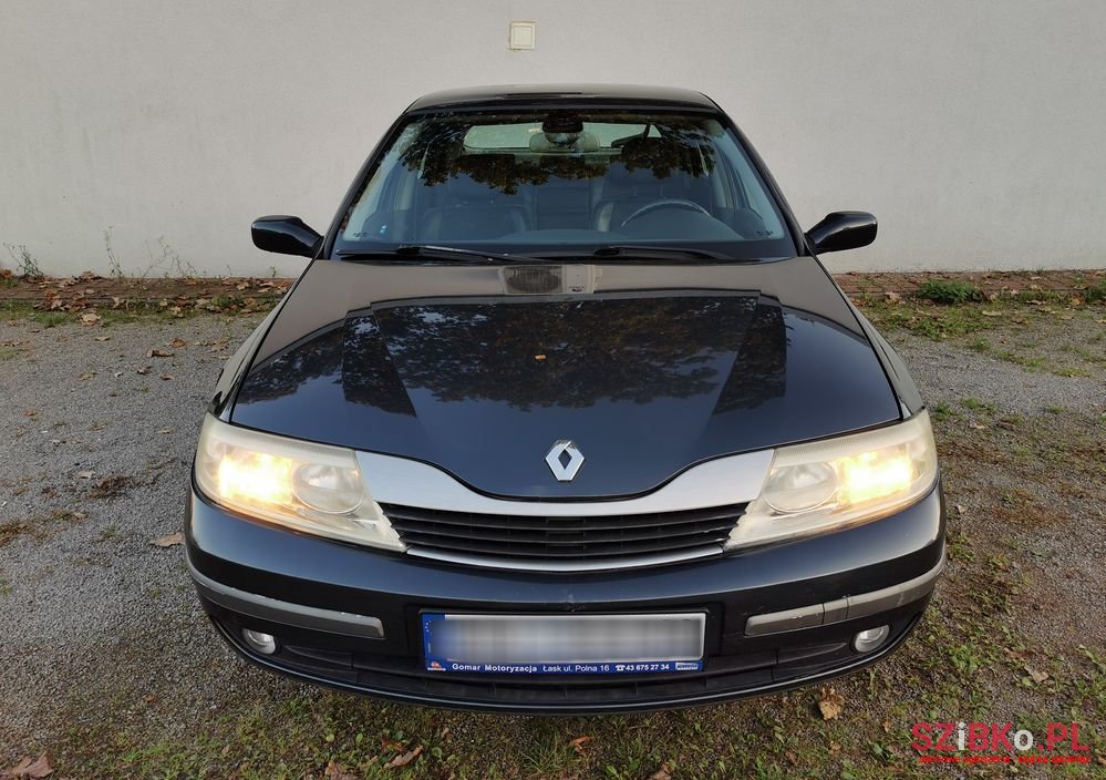 2004' Renault Laguna Ii 1.8 16V Emotion photo #3
