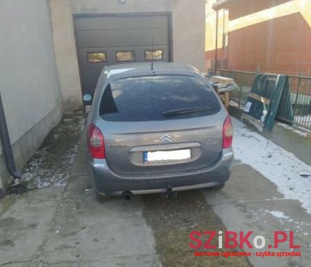 2004' Citroen Xsara Picasso photo #1