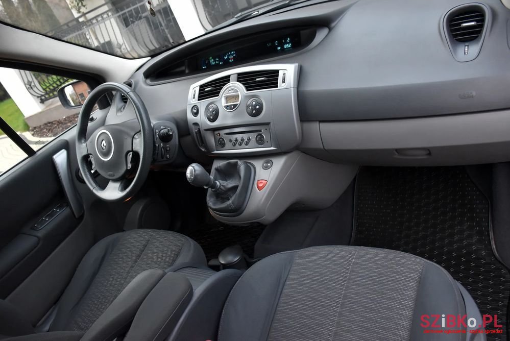 2007' Renault Scenic photo #6