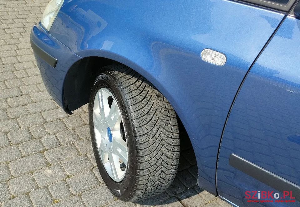 2005' Ford Galaxy photo #2