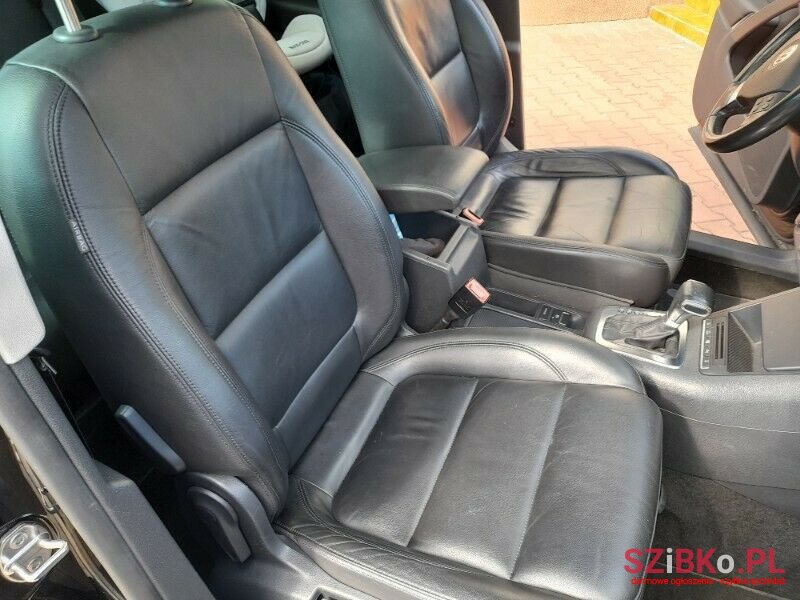 2009' Volkswagen Tiguan photo #5