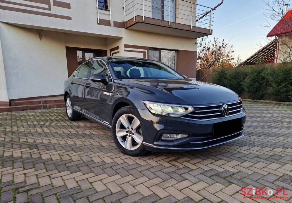 2021' Volkswagen Passat photo #1