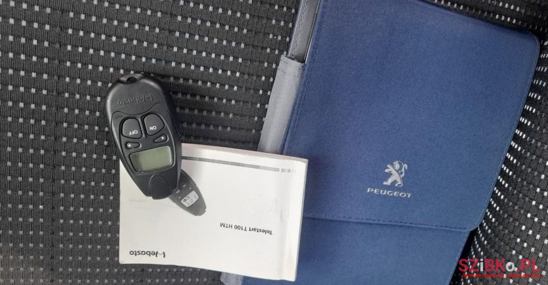 2015' Peugeot 2008 photo #4