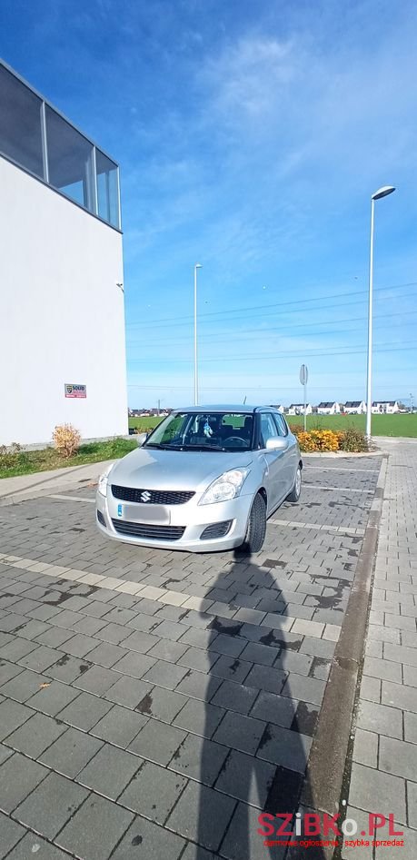 2010' Suzuki Swift 1.2 Comfort photo #1