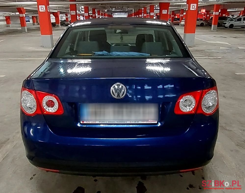 2006' Volkswagen Jetta 1.6 Fsi Comfortline photo #4