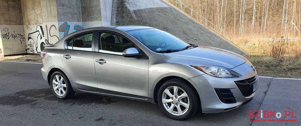 2011' Mazda 3 photo #4