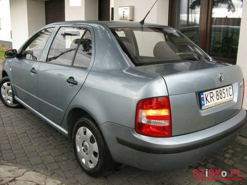 2002' Skoda Fabia photo #3