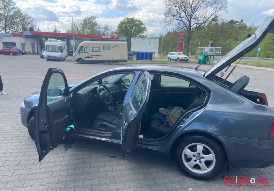 2007' Skoda Octavia photo #3