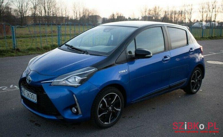 2017' Toyota Yaris photo #1