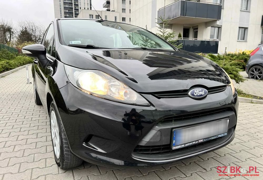 2010' Ford Fiesta photo #1