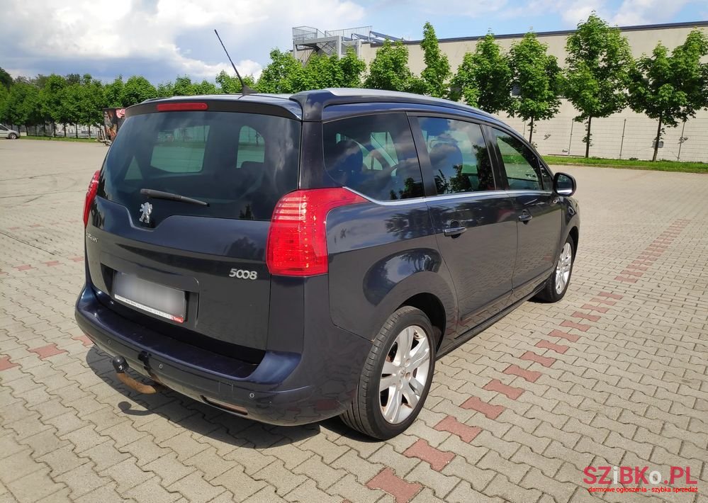 2011' Peugeot 5008 1.6 Thp Family photo #6