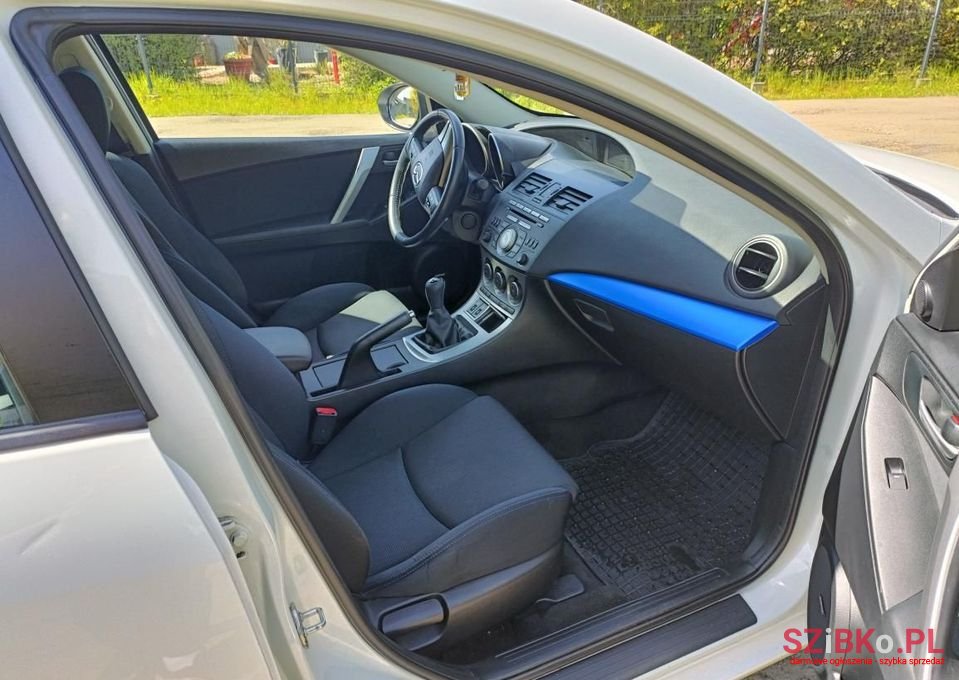 2009' Mazda 3 photo #2