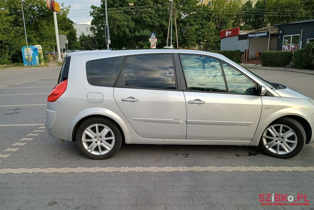 2007' Renault Grand Scenic photo #6