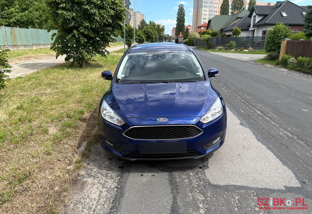 2017' Ford Focus photo #2