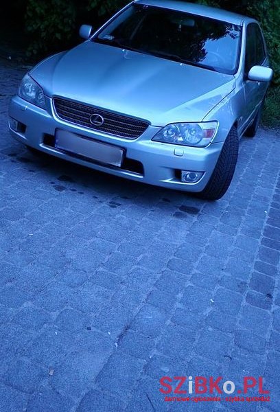 1999' Lexus IS photo #1