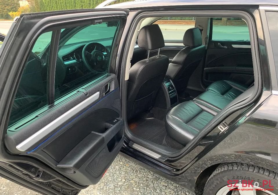 2012' Skoda Superb photo #6