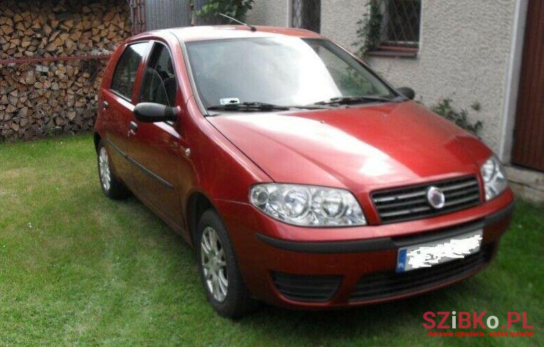 2005' Fiat Punto photo #1