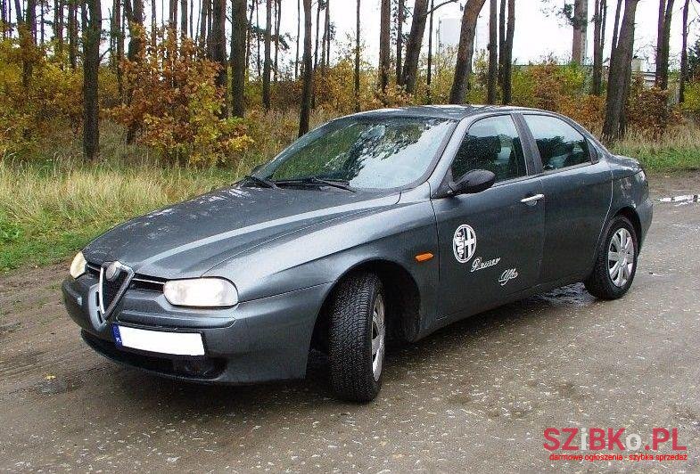 2001' Alfa Romeo 156 photo #1