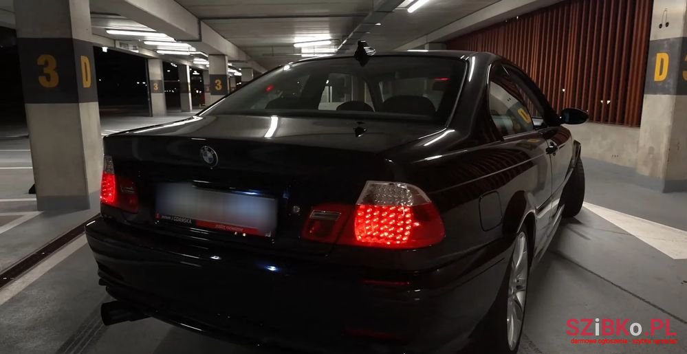 2003' BMW 3 Series 318Ci photo #2