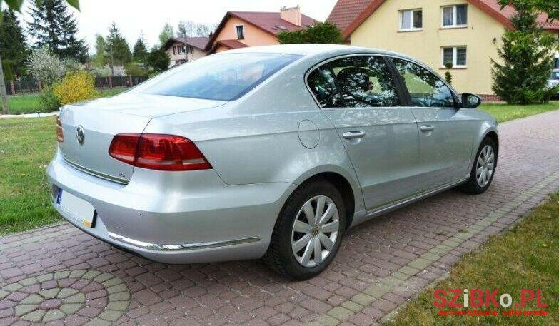 2013' Volkswagen Passat photo #1