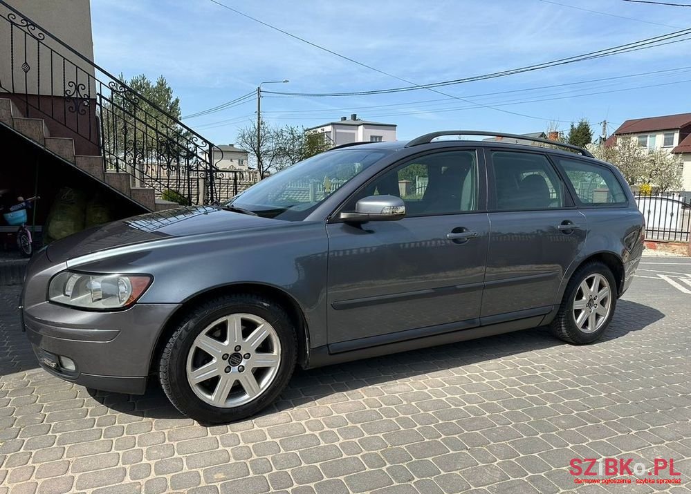 2006' Volvo V50 2.0D photo #2