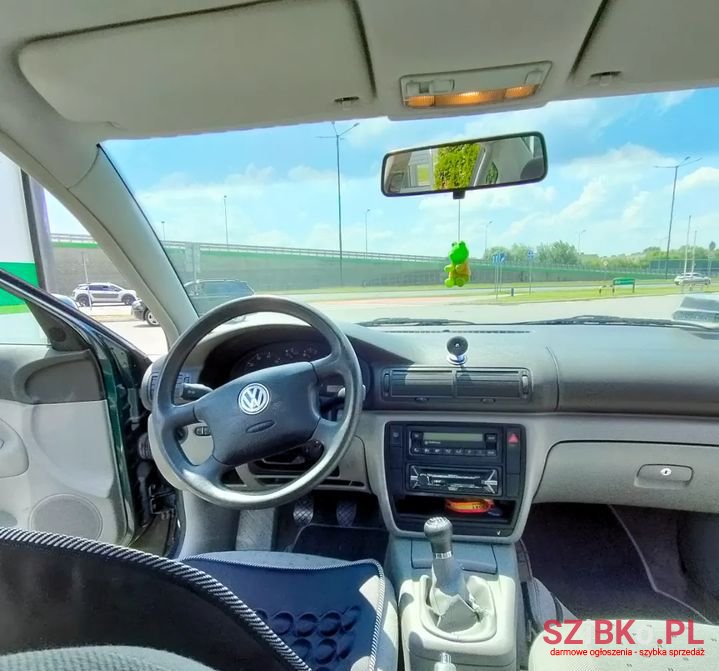 1998' Volkswagen Passat photo #4