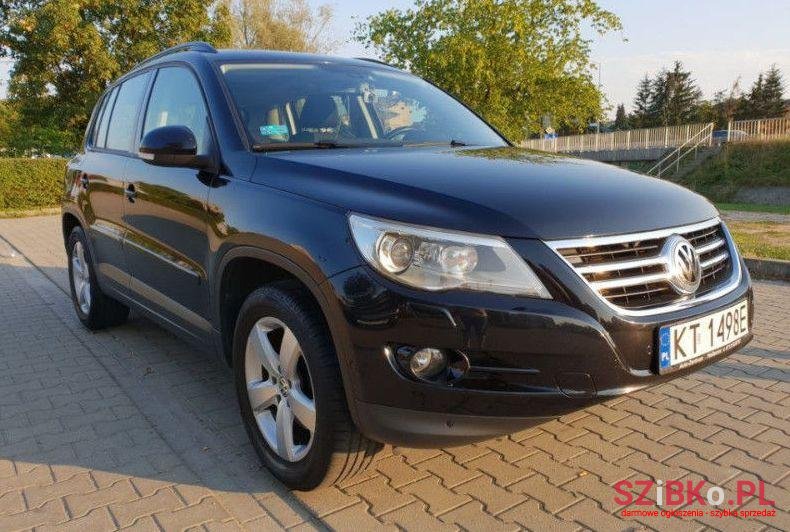 2009' Volkswagen Tiguan photo #1
