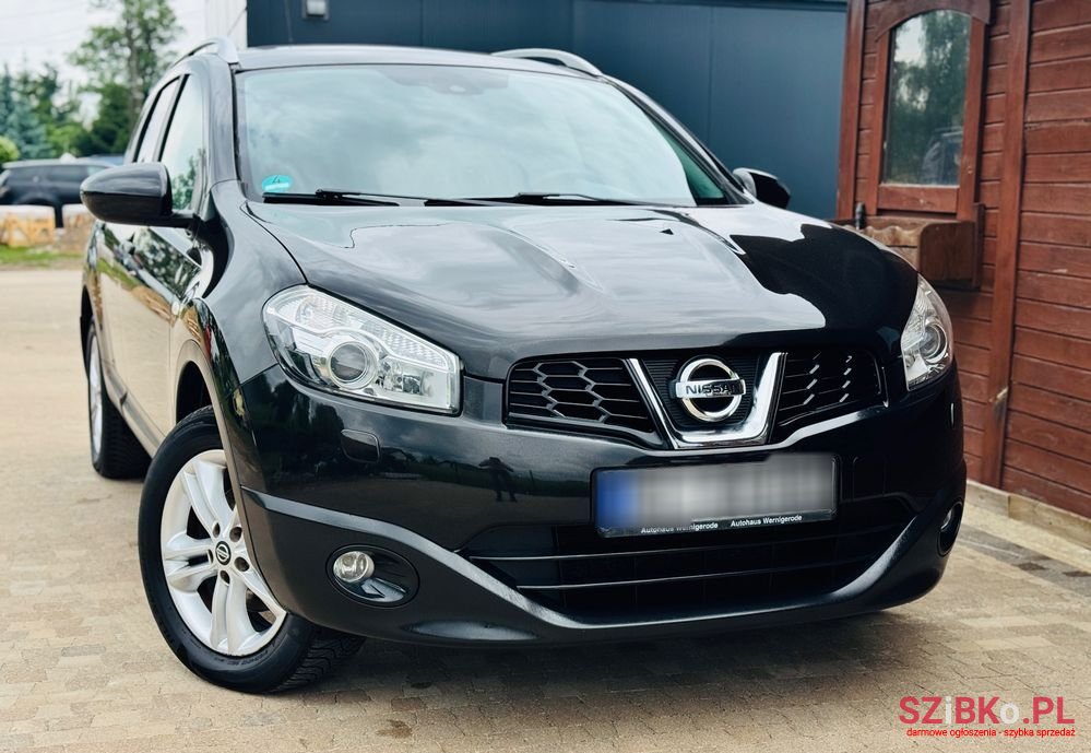 2011' Nissan Qashqai+2 2.0 I-Way photo #1