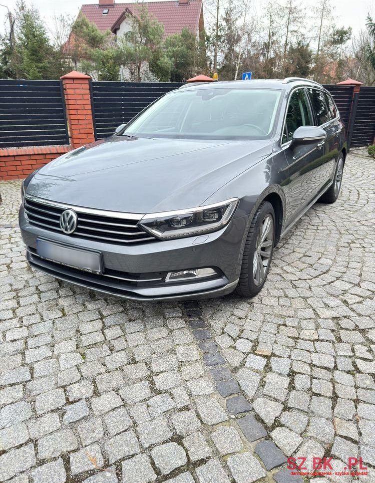 2015' Volkswagen Passat photo #1