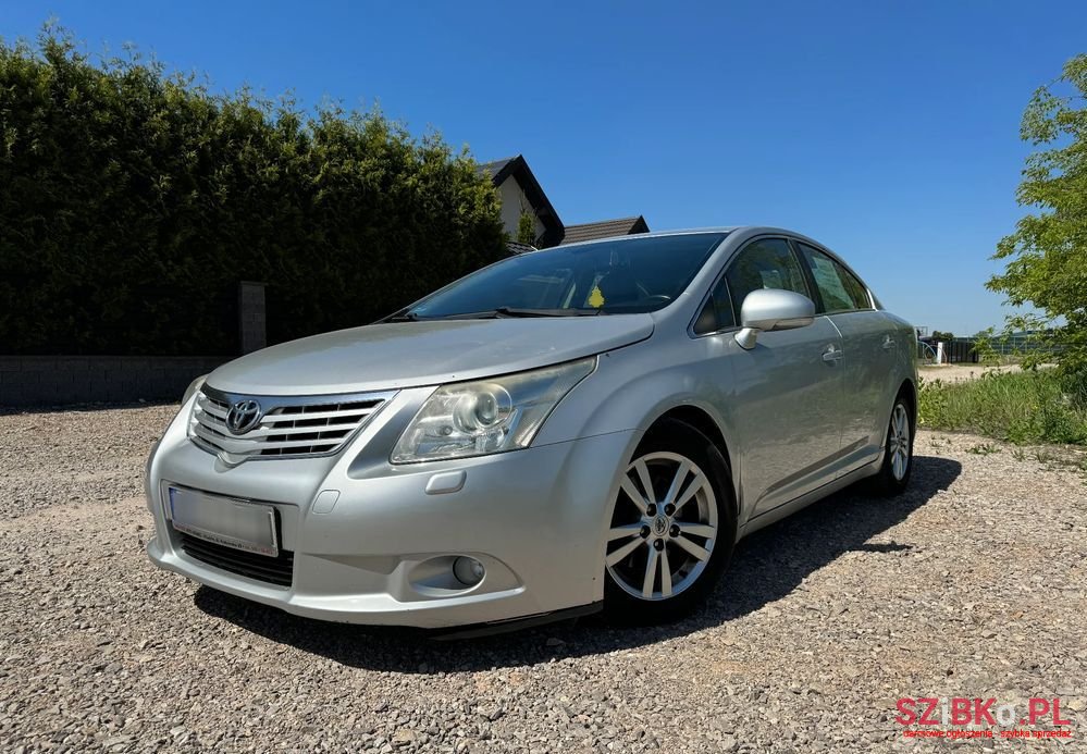 2009' Toyota Avensis photo #1
