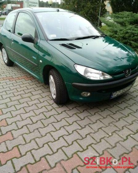 2002' Peugeot 206 photo #1