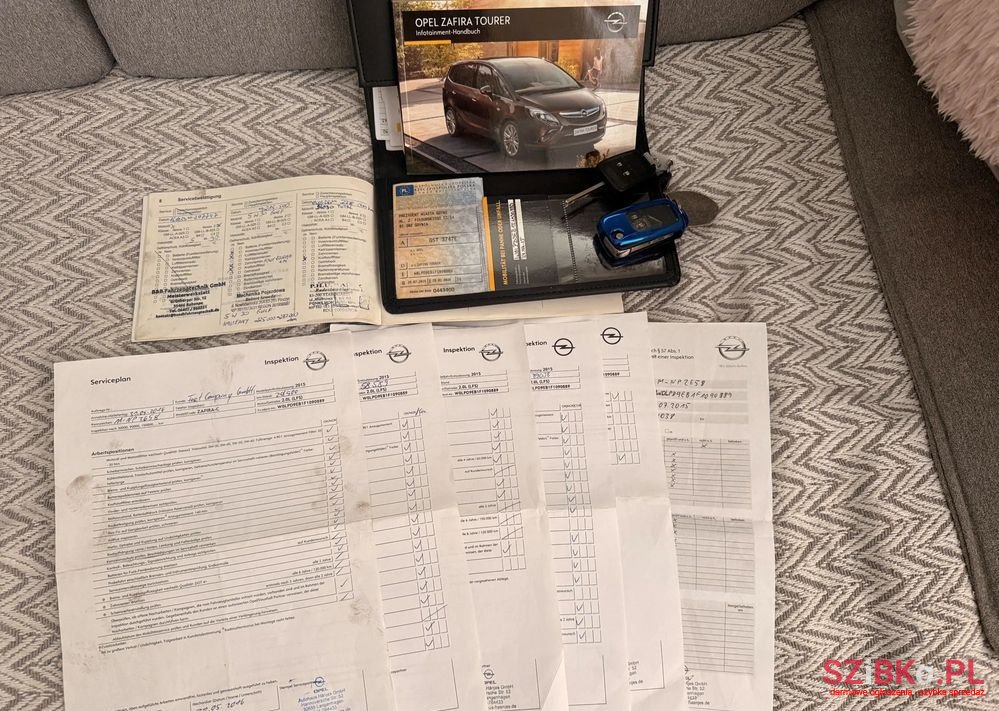 2016' Opel Zafira photo #6