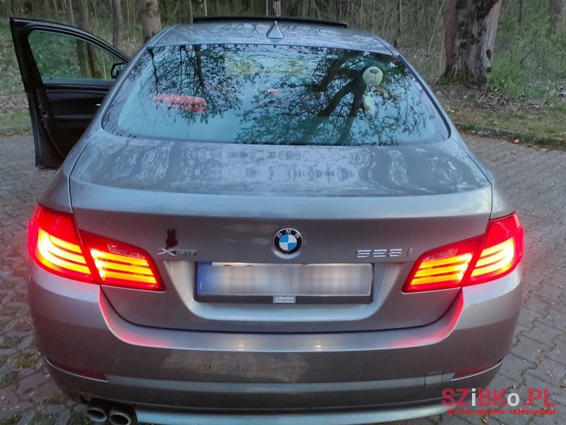 2013' BMW 5 Series 528I Xdrive photo #5