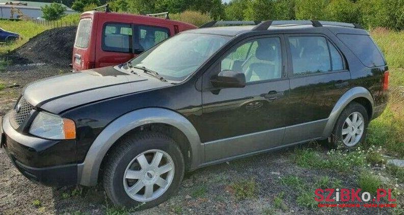 2005' Ford Freestyle photo #1