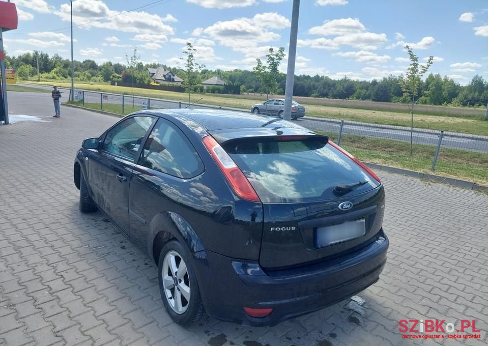 2006' Ford Focus photo #4