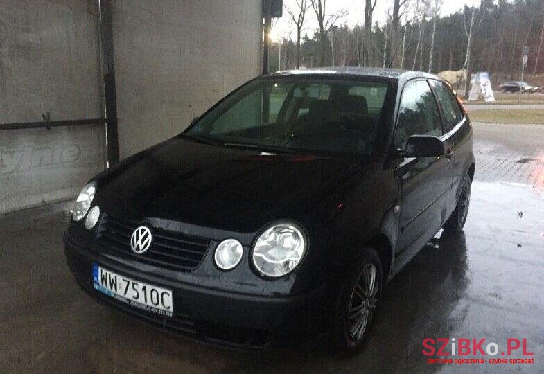 2002' Volkswagen Polo photo #1