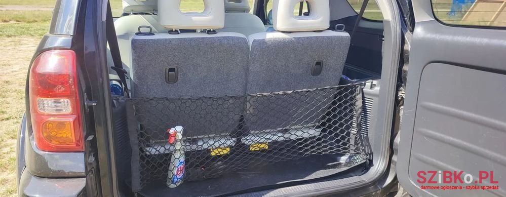 2004' Toyota RAV4 2.0 Vvt-I Prestige photo #3