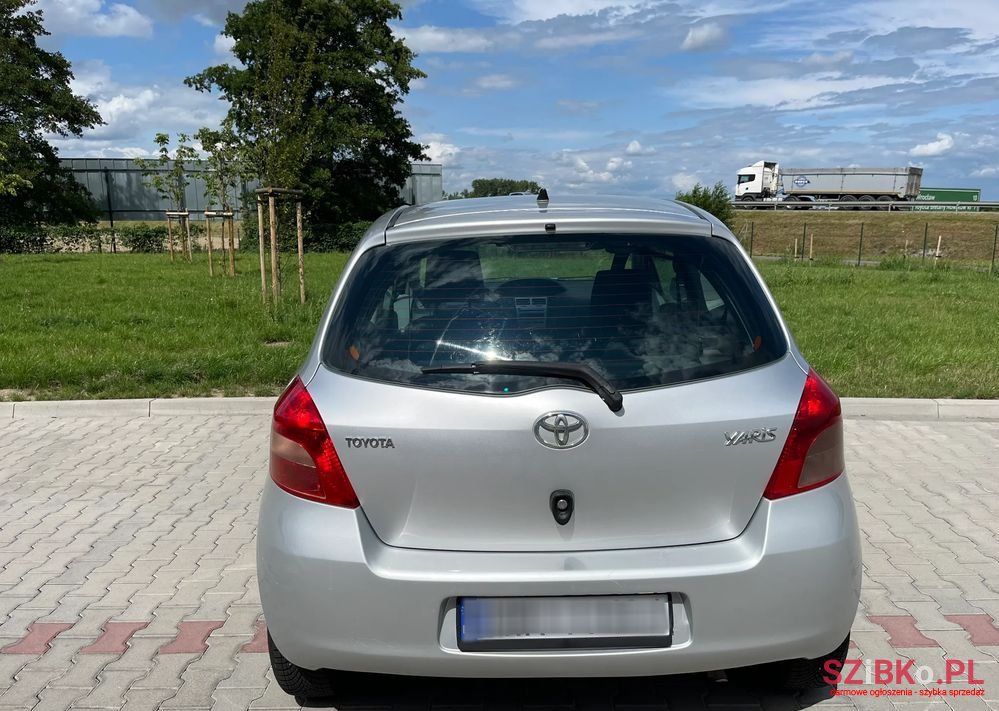 2007' Toyota Yaris 1.3 Terra photo #4