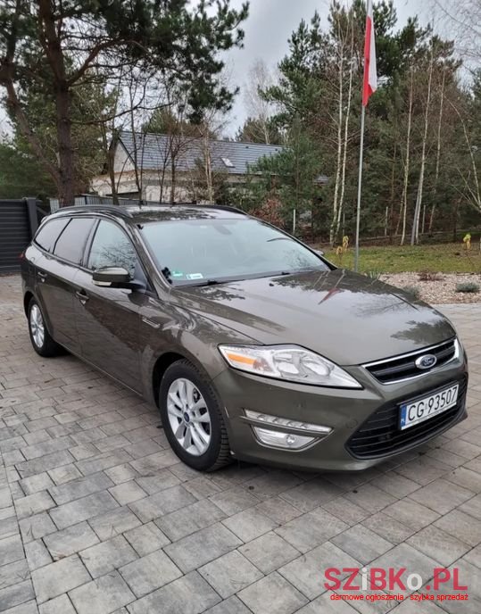 2012' Ford Mondeo photo #5