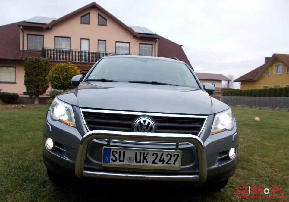 2008' Volkswagen Tiguan photo #1