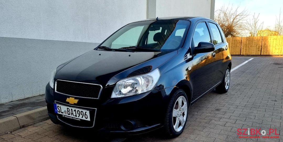 2010' Chevrolet Aveo photo #1