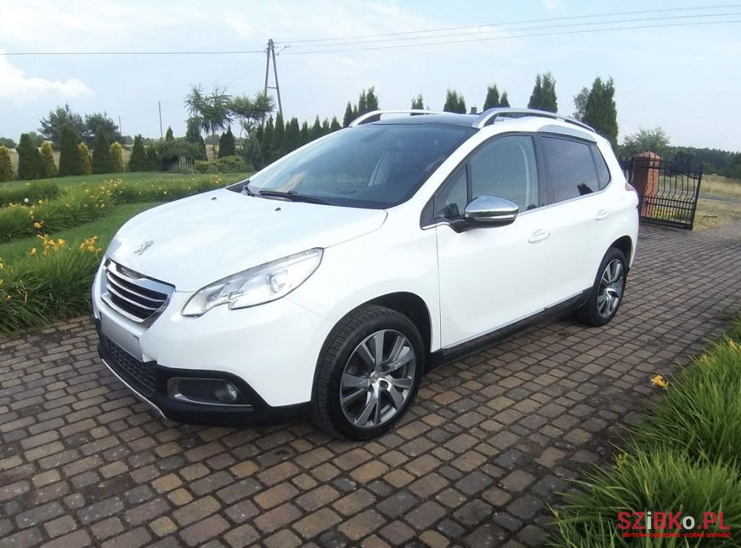 2013' Peugeot 2008 photo #1