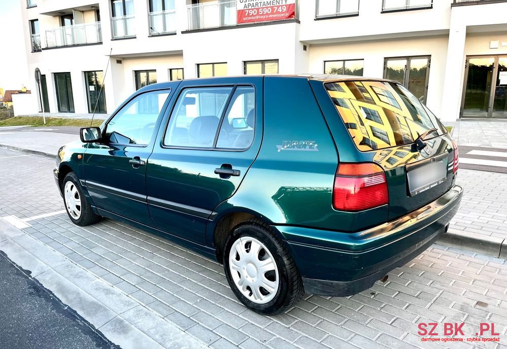 1996' Volkswagen Golf 1.6 photo #6