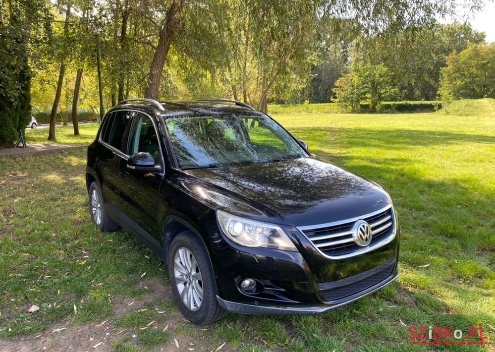 2008' Volkswagen Tiguan photo #1